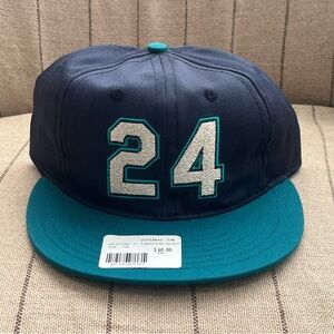KEN GRIFFEY JR #24 Ebbets Field Flannels Signature Series Fitted Baseball Hat